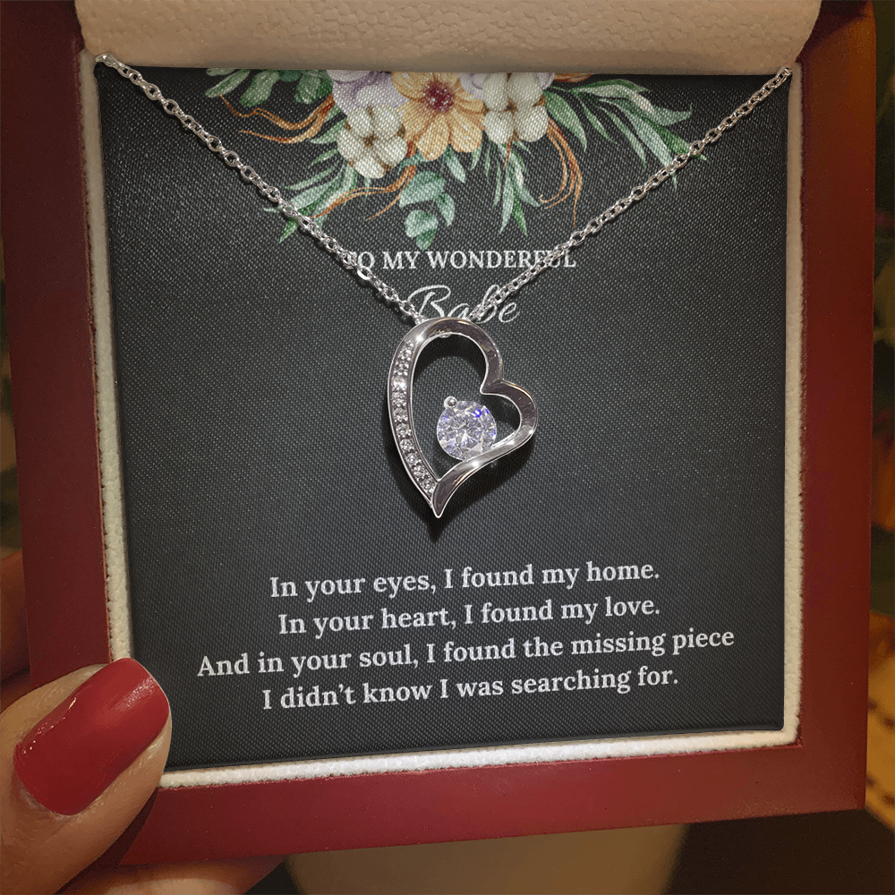 Wonderful Babe Necklace