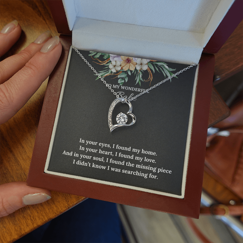 Wonderful Babe Necklace