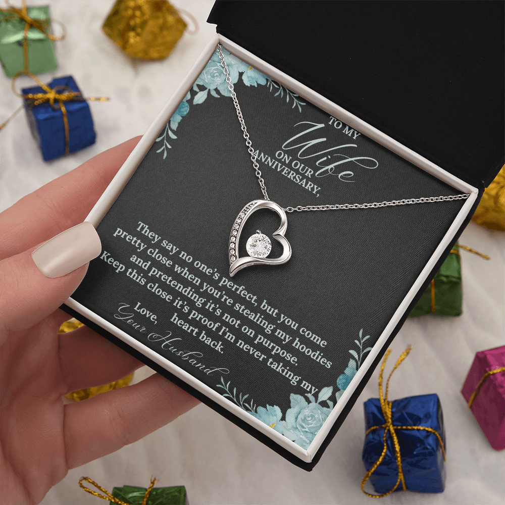 Stealing Hoodies Necklace